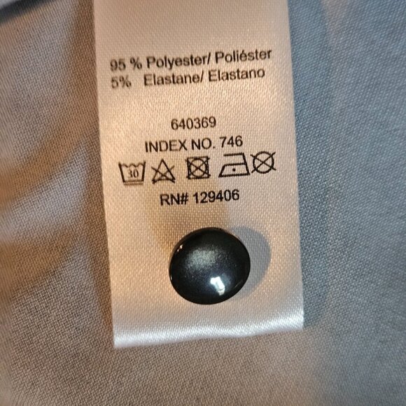 Paisley Cold Shoulder Top  1X - Picture 8 of 9